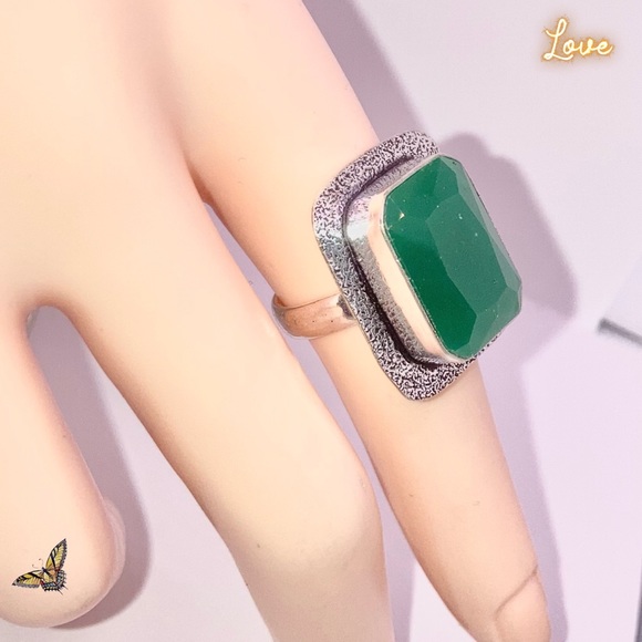 Green Onyx Gemstone Handmade Vintage Style Ring - Picture 4 of 4
